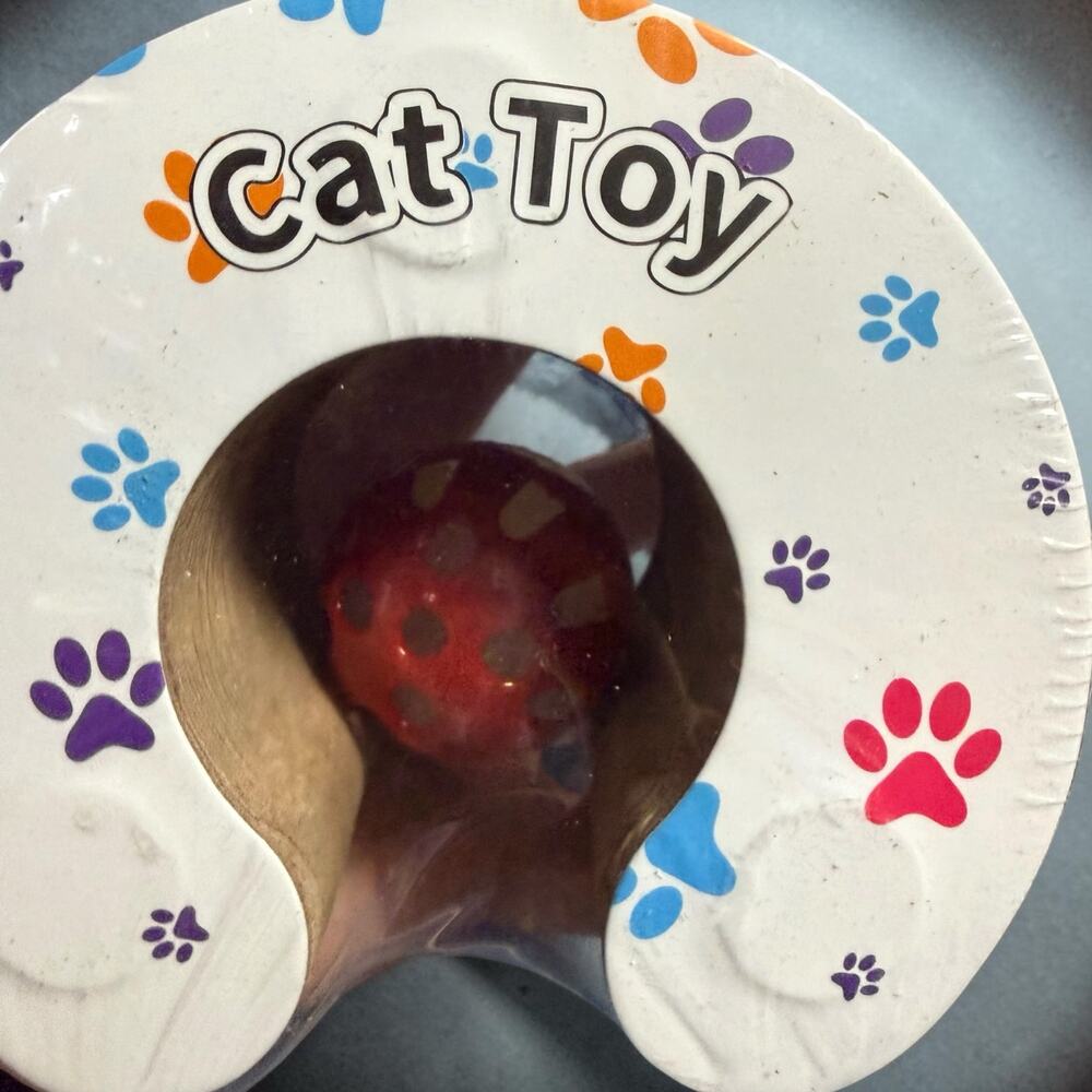 A Message from your Cat: I NEED This Accordion Scratcher Toy with Ball - Picture 3 of 7